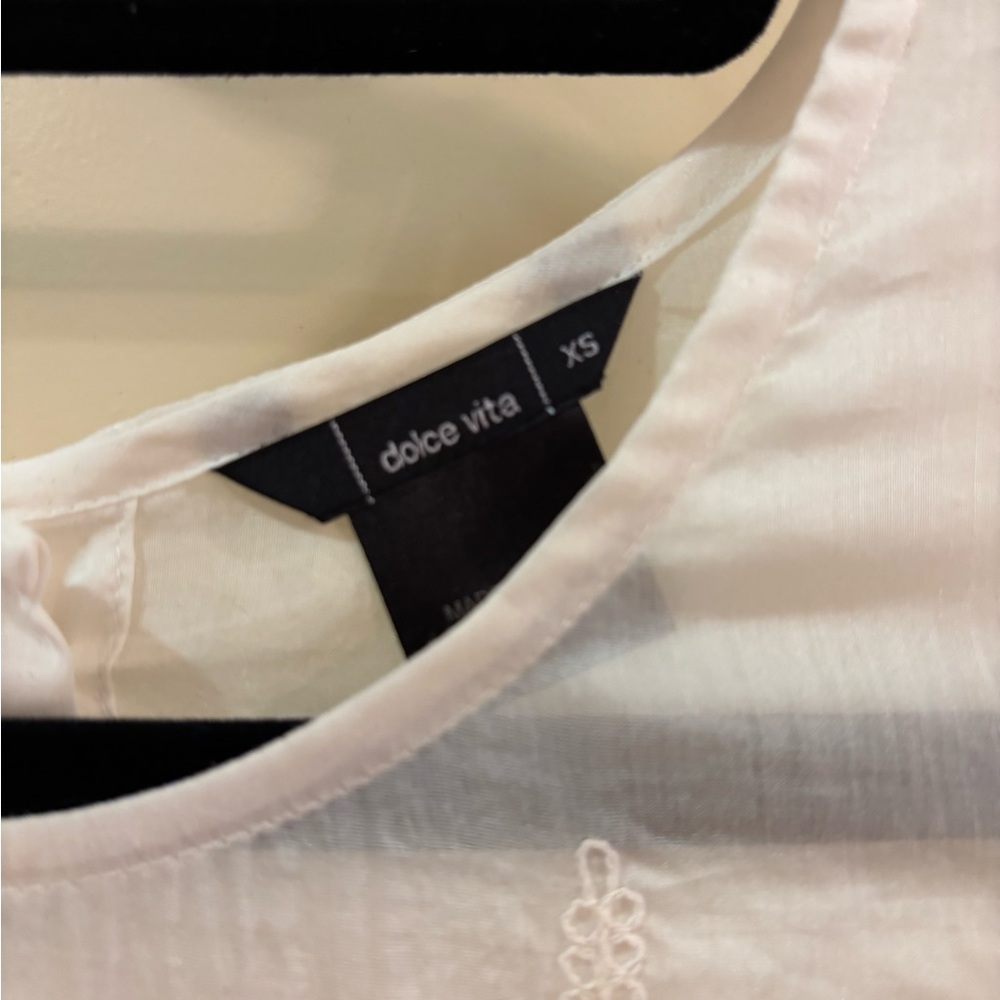 Dolce Vita Deanna Top in White & Natural - Picture 6 of 9